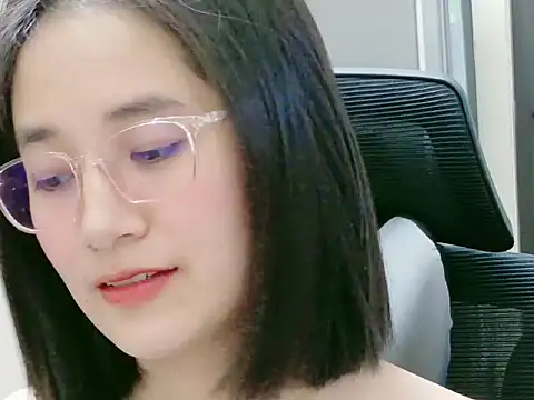 Shulee- online show from March 10, 3:32 am