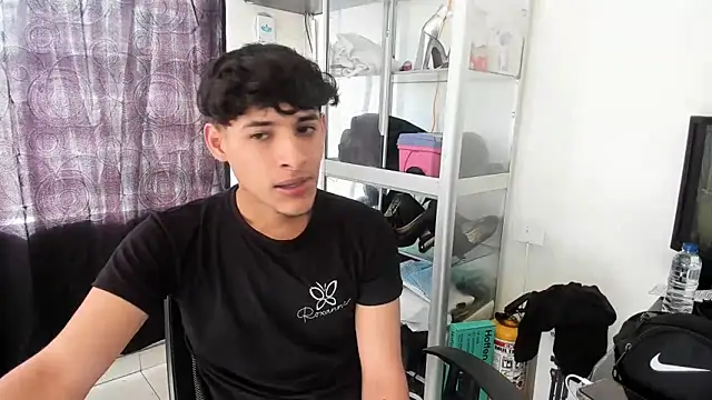 MaxStar26 online show from January 15, 1:25 pm