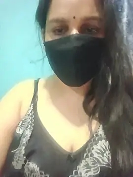 Snapshot of 01Roshani chatting on June 25, 9:03 am 01Roshani online show from June 25, 9:03 am