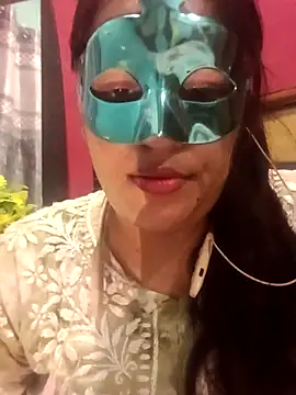 Snapshot of 01Roshani chatting on July 10, 6:41 pm 01Roshani online show from July 10, 6:41 pm
