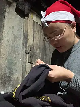 hinicky-0 online show from February 19, 2:58 pm