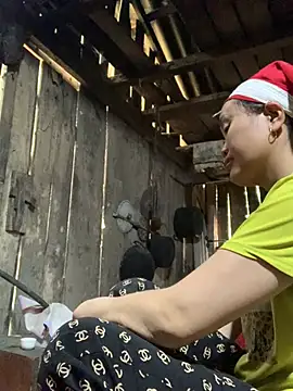 hinicky-0 online show from February 14, 5:07 am