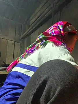 Snapshot of hinicky-0 chatting on January 10, 2:01 pm hinicky-0 online show from January 10, 2:01 pm