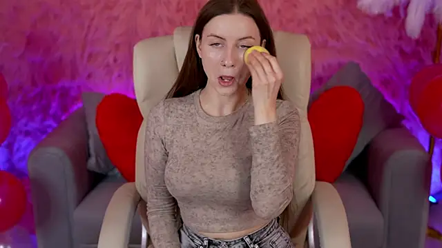 AlexaFleur online show from February 12, 6:57 am