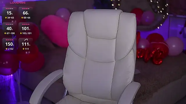 AlexaFleur online show from February 5, 2:02 pm