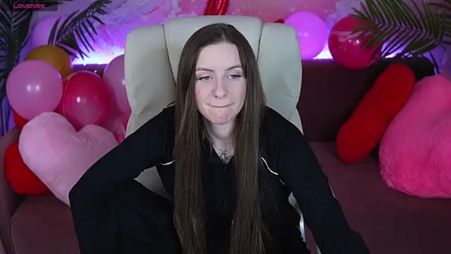 AlexaFleur online show from February 14, 2:50 pm