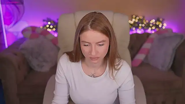 AlexaFleur online show from January 10, 1:39 pm