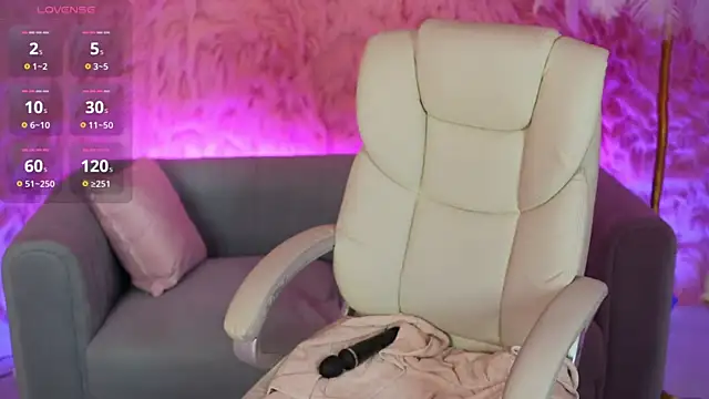 AlexaFleur online show from March 27, 8:43 pm