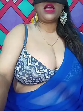 Hot-BHABHI696 online show from June 11, 6:05 pm