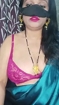 Snapshot of Hot-BHABHI696 chatting on February 8, 7:28 am Hot-BHABHI696 online show from February 8, 7:28 am