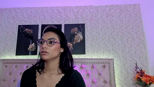 MeganRosseX online show from March 3, 6:26 pm