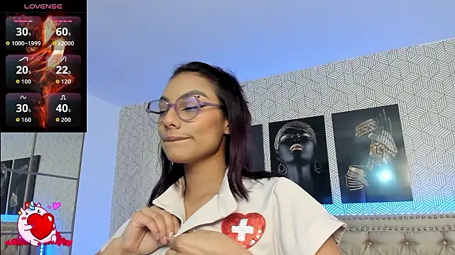 MeganRosseX online show from February 4, 11:00 pm