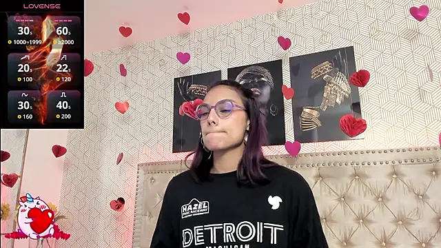 MeganRosseX online show from February 7, 8:28 pm