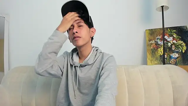 julian xx online show from May 26, 2:26 pm
