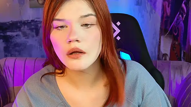 EllieKely online show from January 17, 5:44 am