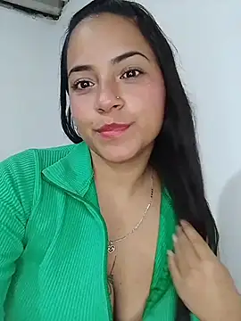 Snapshot of Maliha_21 chatting on February 24, 6:42 pm Maliha 21 online show from February 24, 6:42 pm