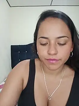 Snapshot of Maliha_21 chatting on August 2, 2:21 am Maliha 21 online show from August 2, 2:21 am