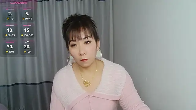 ailymei online show from February 6, 8:21 am