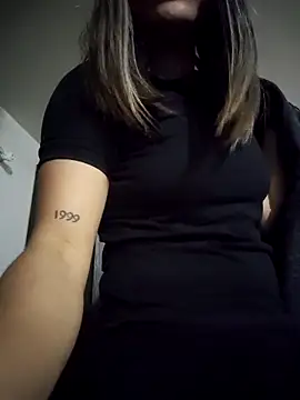 laperracobarde online show from April 27, 2:42 am