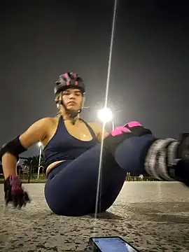 laperracobarde online show from March 28, 1:50 am