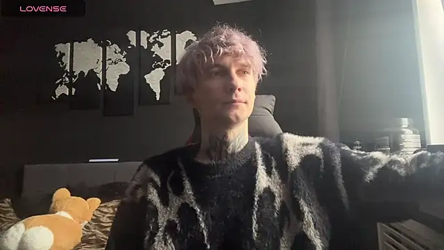 Snapshot of Mastur_Bister chatting on January 8, 10:32 am Mastur Bister online show from January 8, 10:32 am