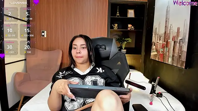 ThaliaBrookss  online show from February 27, 5:18 am