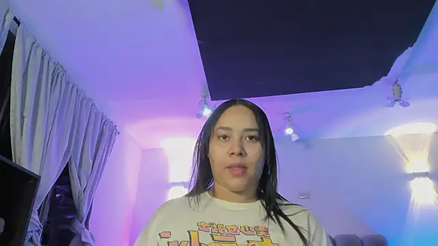 ThaliaBrookss  online show from April 16, 6:47 am