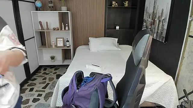 ThaliaBrookss  online show from March 25, 2:33 am