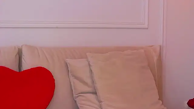 AriannaRuss online show from March 31, 4:47 am