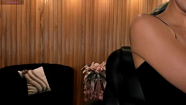 KayraLanne online show from May 25, 5:40 am