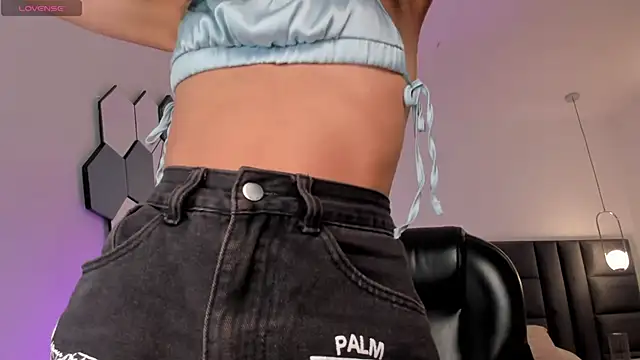 KayraLanne online show from March 26, 4:33 am