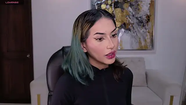 KayraLanne online show from May 7, 4:06 am