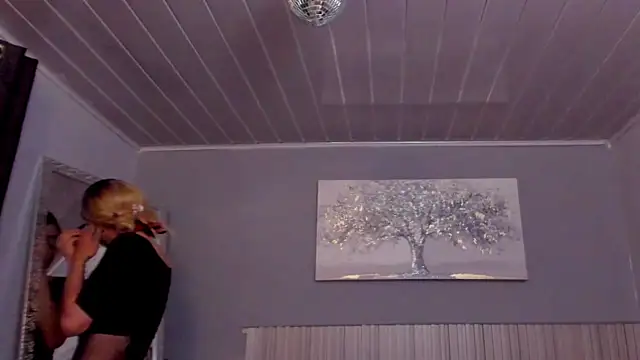 vicky fant4sy online show from March 20, 1:01 pm