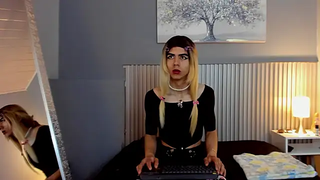 vicky fant4sy online show from January 7, 1:49 pm