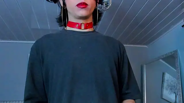 Snapshot of vicky_fant4sy chatting on April 22, 2:24 pm vicky fant4sy online show from April 22, 2:24 pm