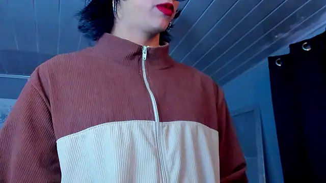 Snapshot of vicky_fant4sy chatting on May 2, 2:00 pm vicky fant4sy online show from May 2, 2:00 pm