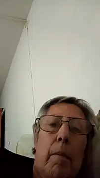 Marce1903 online show from May 5, 4:48 am