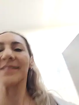 Monita Med online show from April 8, 1:45 pm