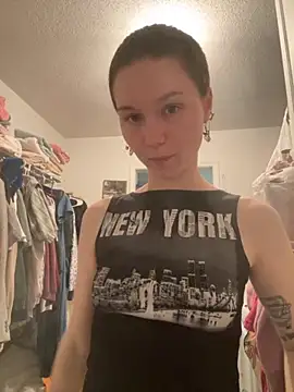 SugarNCinnamon online show from February 26, 1:38 am