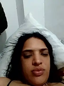 Ivybond  online show from January 10, 9:10 pm