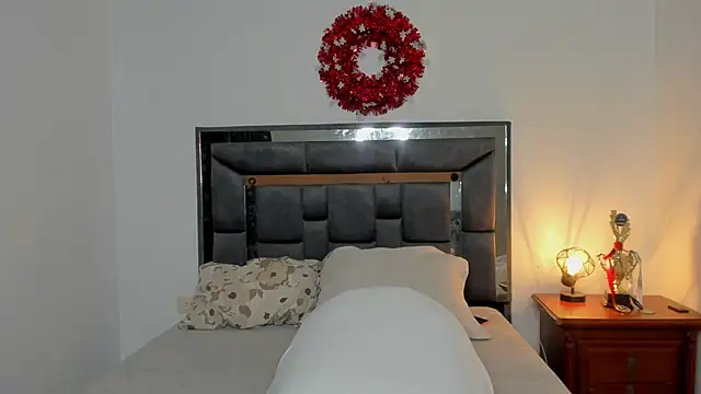 stefan leenox online show from February 21, 9:28 pm