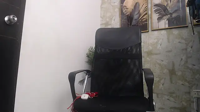 Helen Novoa online show from March 10, 6:34 pm