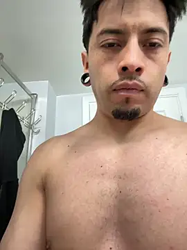 Snapshot of Andres56ojh chatting on February 22, 12:24 am Andres56ojh online show from February 22, 12:24 am