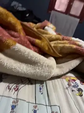 pitsho51 online show from April 18, 1:46 pm