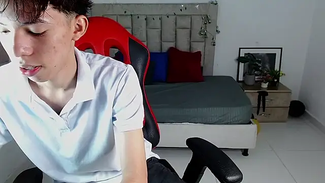 Nico  fox123 online show from January 6, 6:12 pm