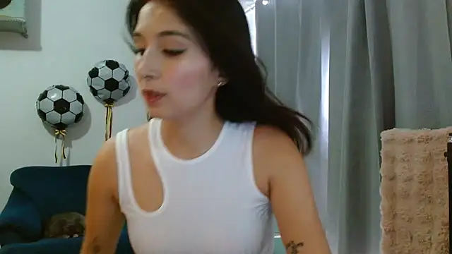 Almaglow  online show from July 9, 2:38 pm