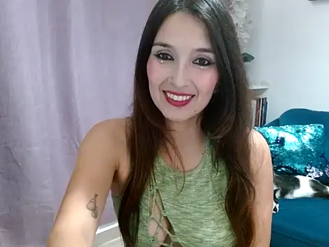 Almaglow  online show from April 8, 5:47 pm