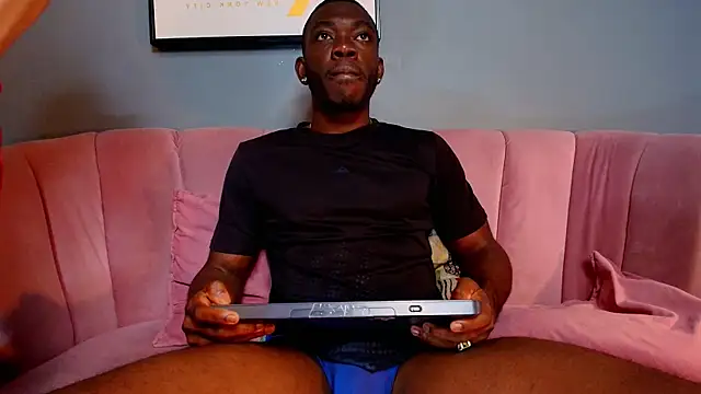 Snapshot of bro_friends chatting on February 6, 1:34 am bro friends online show from February 6, 1:34 am