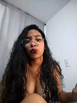 KATALINA SANTANA  online show from April 28, 2:27 am