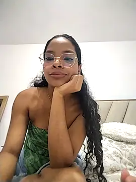 Snapshot of KATALINA_SANTANA_ chatting on February 6, 1:56 am KATALINA SANTANA online show from February 6, 1:56 am
